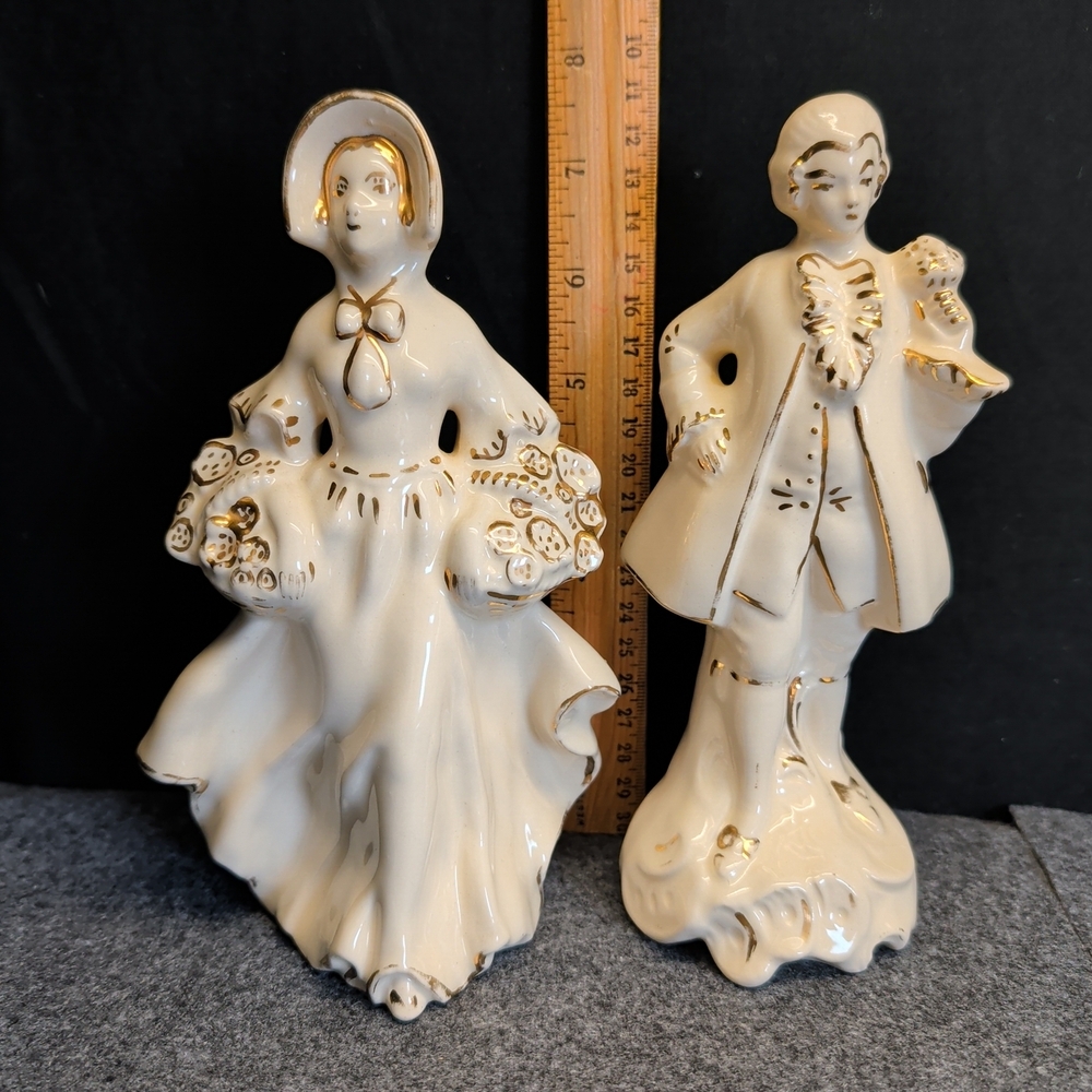 Elegant Cream and Gold Figurines - Picture 6 of 6